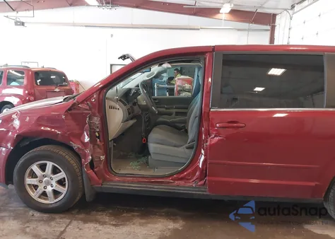 2010 Chrysler Town & Country New Lx from USA, damaged, VIN 2A4RR2D18AR329834
